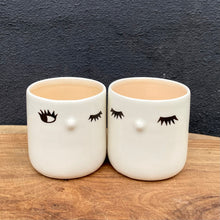 Load image into Gallery viewer, Nosy couple mugs
