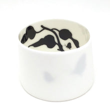 Load image into Gallery viewer, Little Tilley tealight, butterflies and leaves