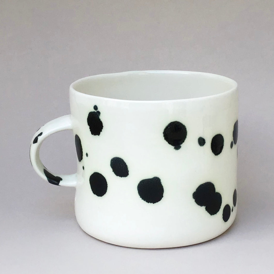 Large Dalmatian cup with a handle