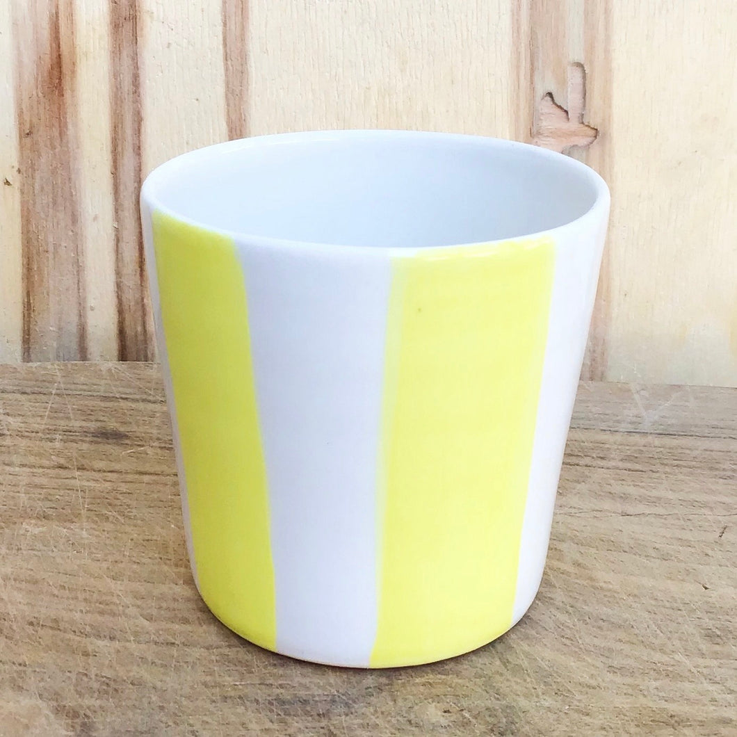 Alberta, light yellow striped cup