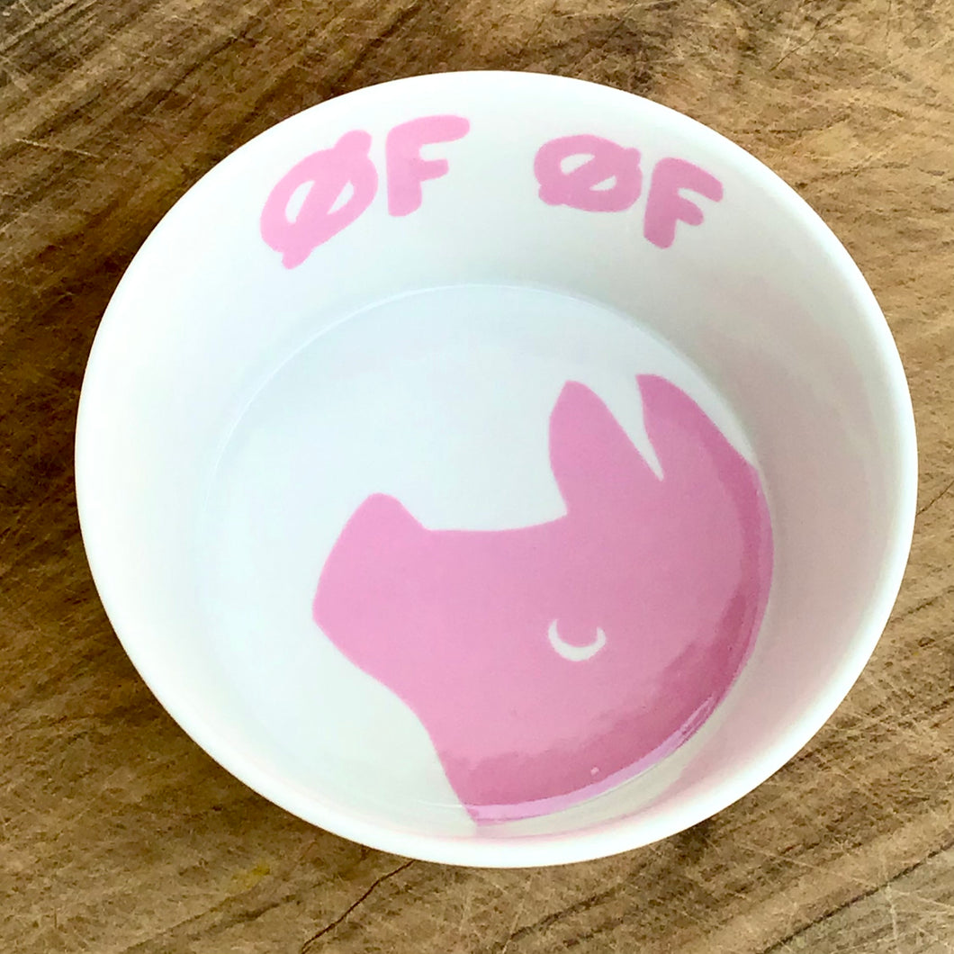 A Good Bowl, ”Øf øf” pink pig